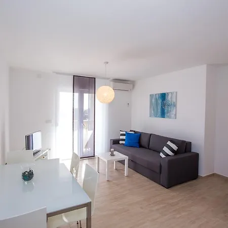 Apartments Sesar Banjol Exterior photo