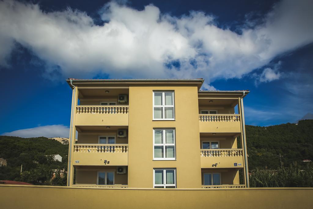Apartment Sesar Banjol